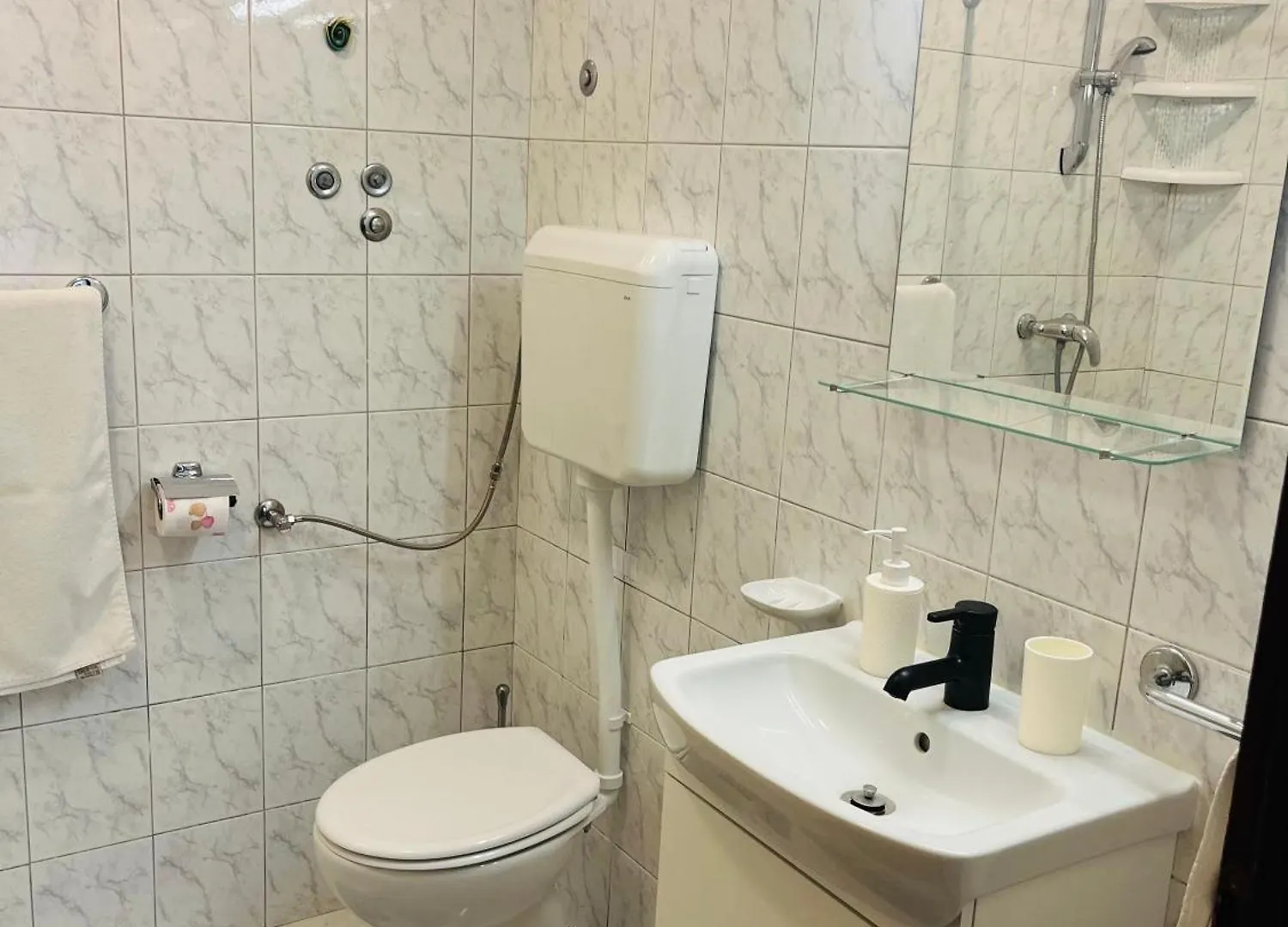 פורץ Apartments Marica